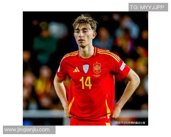 德国长头发足球明星的传奇故事与辉煌成就揭秘